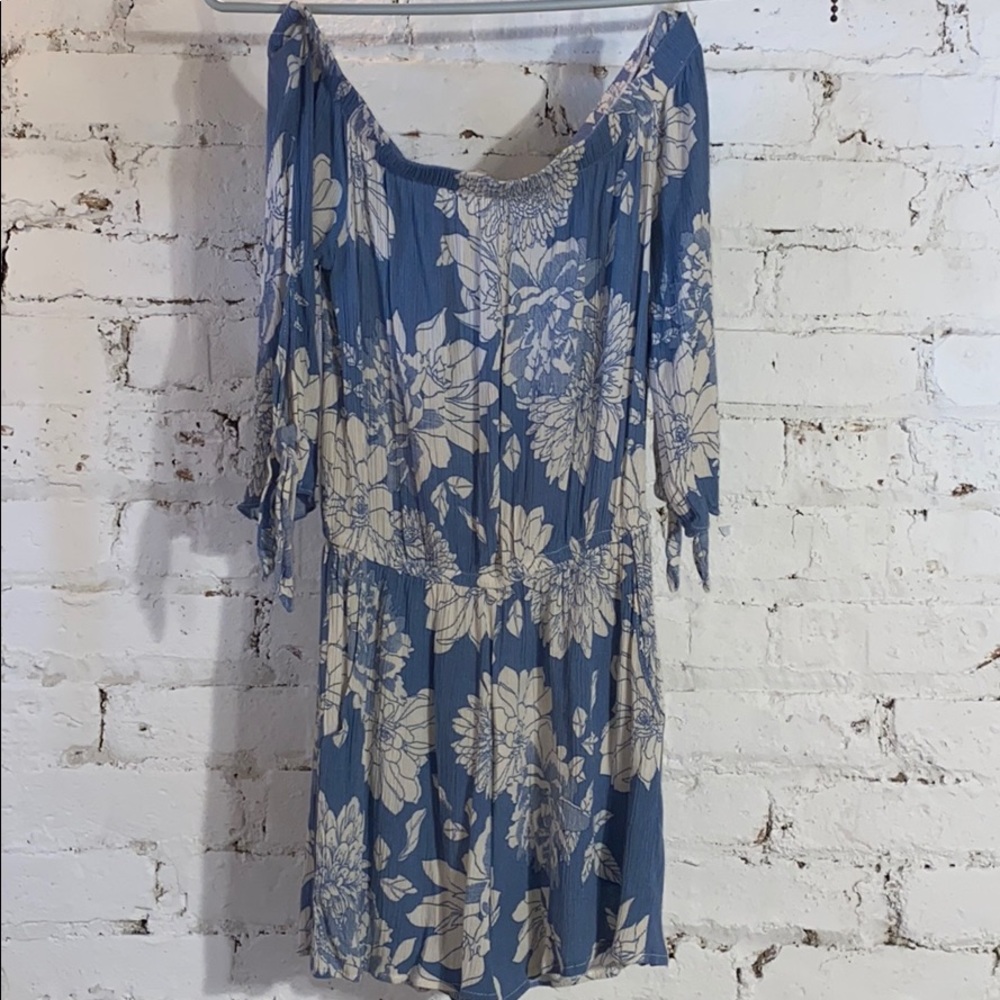 Off the shoulder romper w pockets